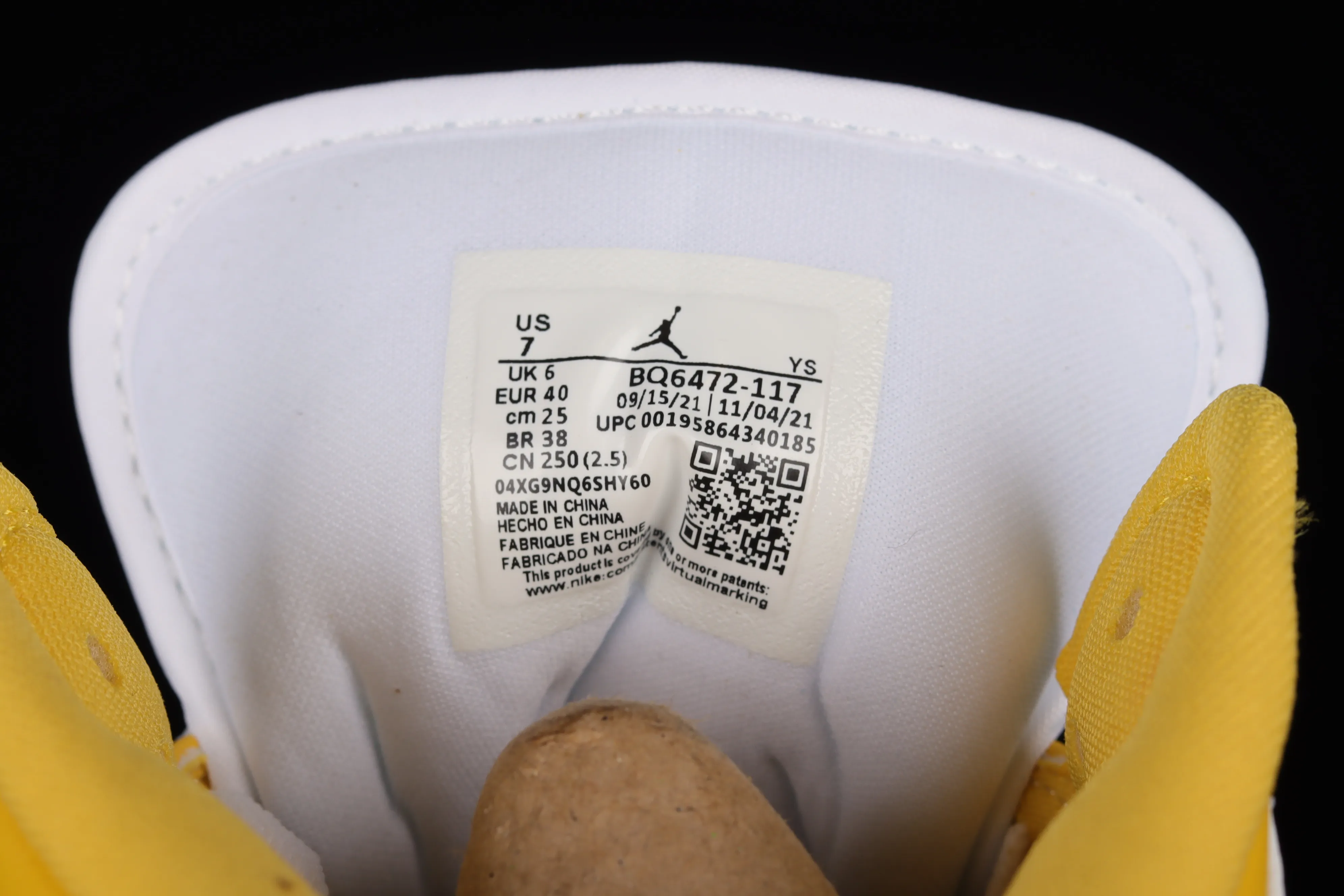 All categories Air Jordan Jordan series basketball shoes Air Jordan 1 Mid Air Jordan 1 Mid AJ1 Joe 1 white and yellow Zhongbang basketball shoes BQ6472-117